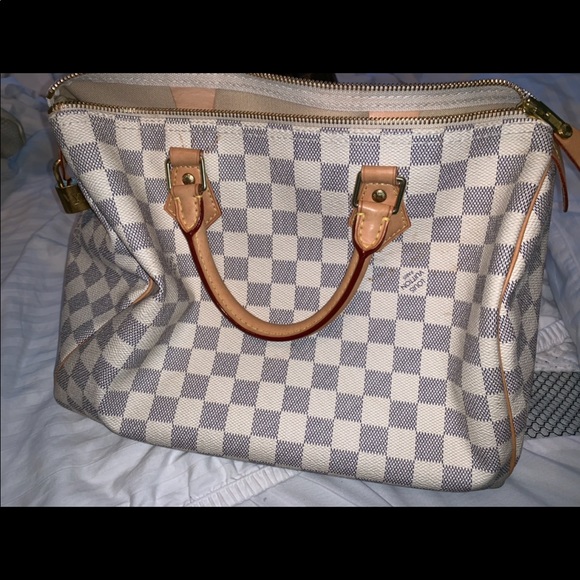 Louis Vuitton bag - Picture 2 of 2
